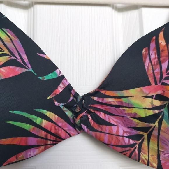 🌻2/$25🌻 Shade‎ &  Shore Black Tropical Print Lightly Lined Bikini Top 36B - Picture 6 of 10